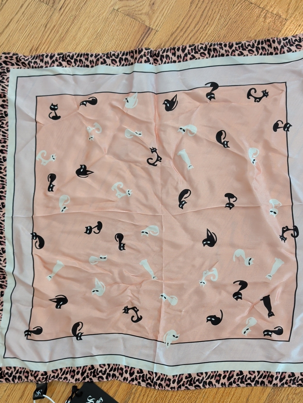 Net Silk Cat Scarf Square